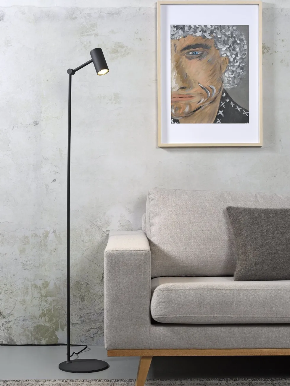 Lampadaire led en fer noir 133cm Montreux - It's about Romi