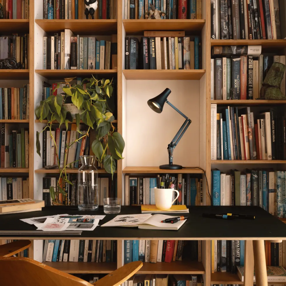 Lampe de bureau en acier bleu et gris Mini 90 - Anglepoise