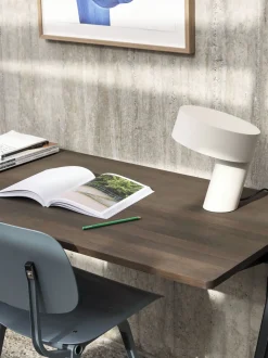Lampe de table en aluminium blanc Slant - Hay