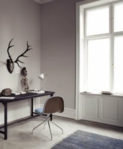 Lampe de table en laiton blanche base argenté 48 cm BL2 - Gubi
