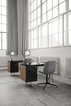 Lampe de table en laiton blanche base argenté 48 cm BL2 - Gubi