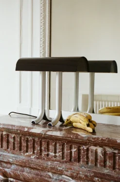 Lampe de table fer noir Anagram - HAY