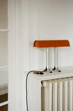 Lampe de table orange carbonisé Anagram - HAY