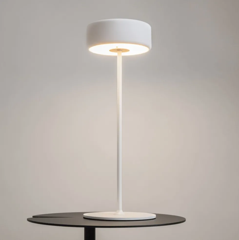 Lampe de table portable en aluminium blanc 12x34,5cm AI Collaboration - Maytoni
