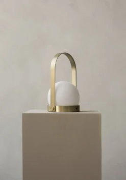 Lampe de table portable en verre et laiton 13,5x24,5cm Carrie - Audo