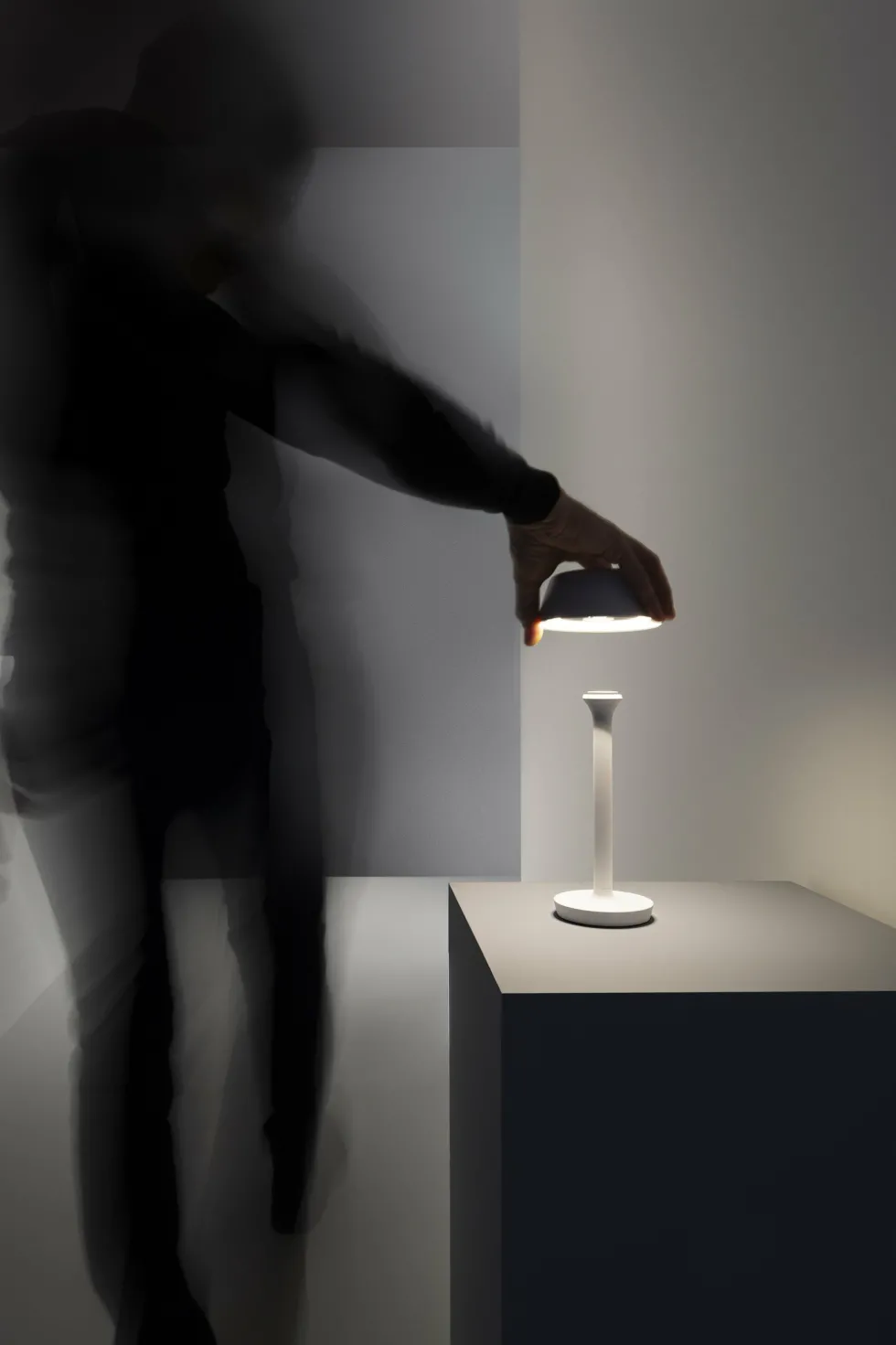 Lampe de table sans fil champagne Firefly - Panzeri