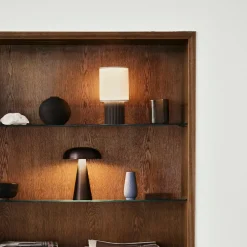 Lampe de table sans fil Manhattan - &tradition