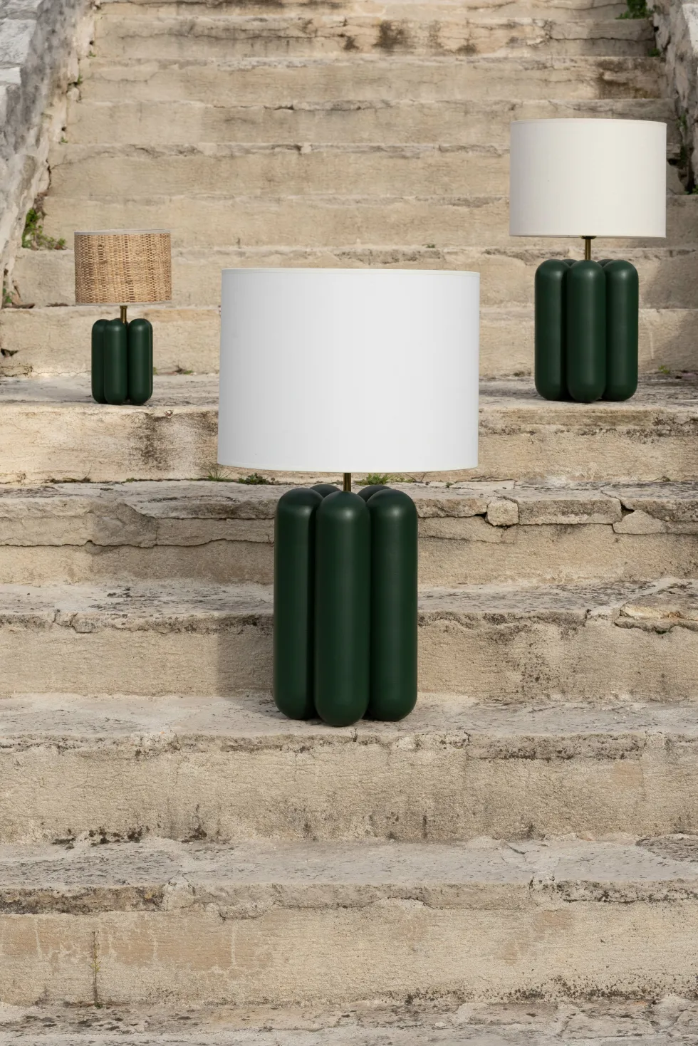 Lampe en hêtre vert et abat-jour en coton 23 x 40 cm Charlotte - Cosin Paris