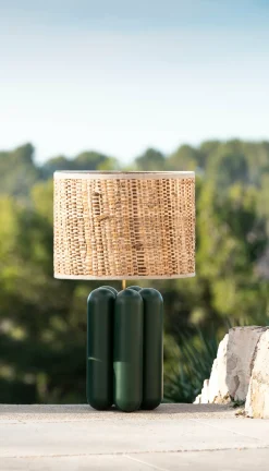 Lampe en hêtre vert et abat-jour en lin 23 x 40 cm Charlotte - Cosin Paris