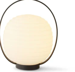 Lampe lanterne portable en acier et verre opale noire - New works