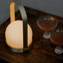 Lampe LED à poser doré Carrie - Audo