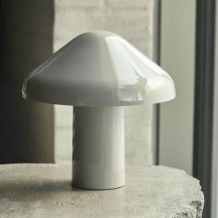 Lampe portable blanc crème 23x23cm Pao - HAY
