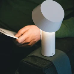 Lampe portable en acier blanche 22,5 cm Bicoca - Marset