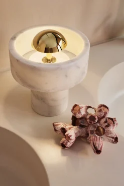 Lampe portable en marbre blanc et doré 19cm Stone - Tom Dixon