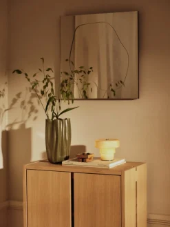 Lampe portable en verre peint beige 12x10,2cm Ripple - Ferm Living