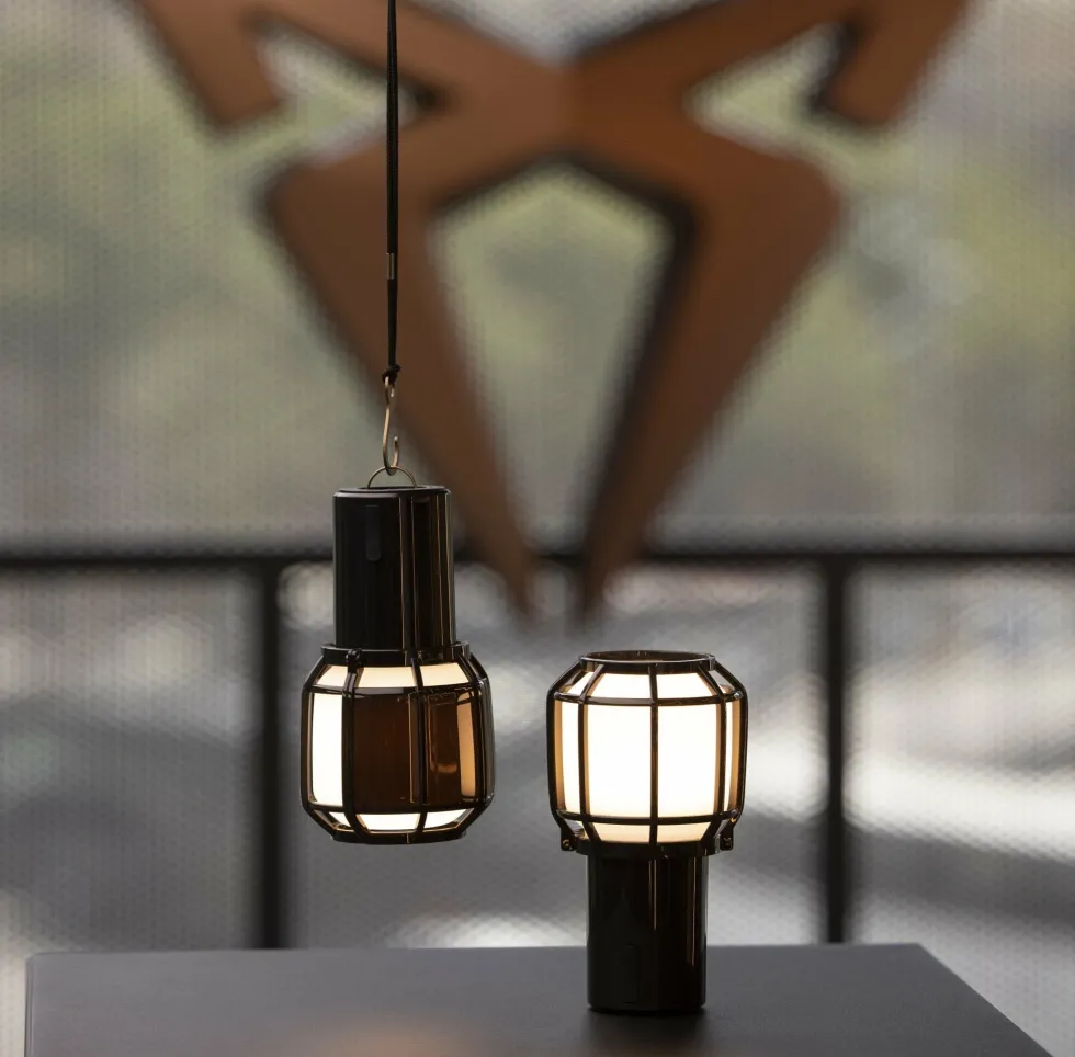 Lampe portable noire Chispa - Marset