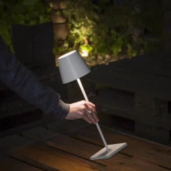 Lampe portable pour extérieur en aluminium noir Toc - Faro Barcelona