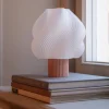 Lampe portable wild strawberry 23 cm Soft serve - Crème Atelier
