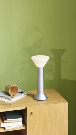 Lampe portative en métal violet 14xh30cm - Hübsch