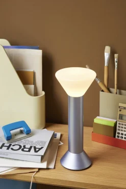 Lampe portative en métal violet 14xh30cm - Hübsch