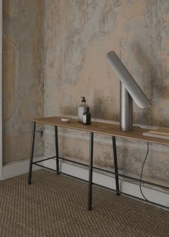 Lampe à poser en acier gris T - Frama
