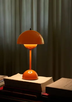 Lampe à poser sans fil orange acidulé Flowerpot VP9 - &tradition
