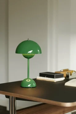 Lampe à poser sans fil vert signal Flowerpot VP9 - &tradition