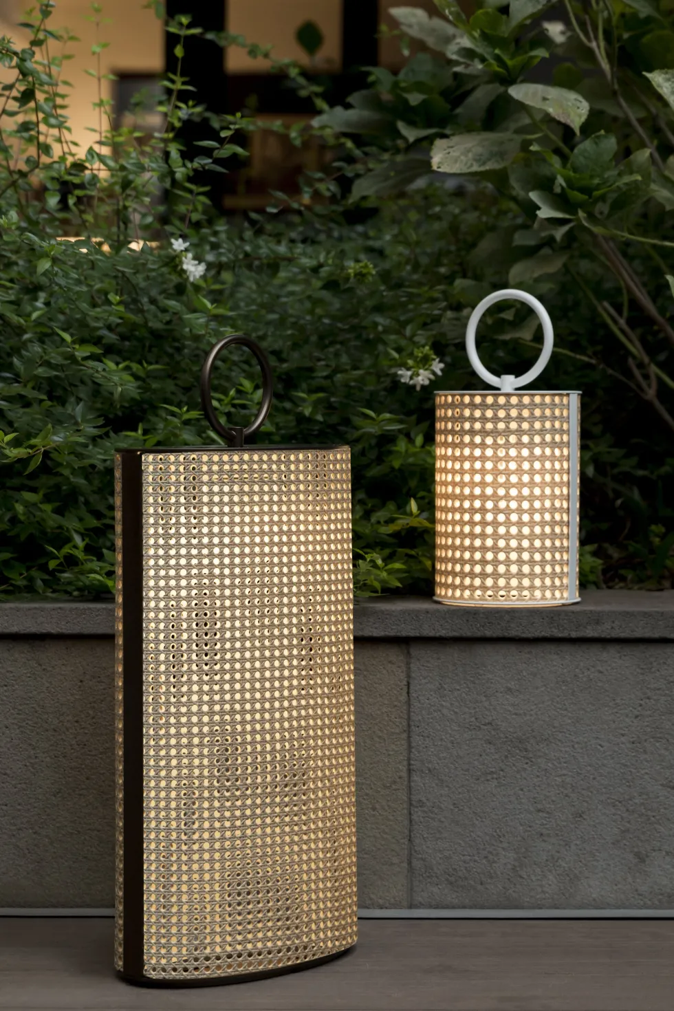 Lampe sans fil de jardin en bronze laqué et résine 33 cm Clara - Contardi