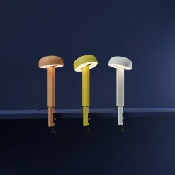 Lampe serre-joint rose cendré NOD - Tiptoe