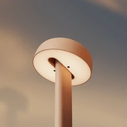 Lampe serre-joint rose cendré NOD - Tiptoe