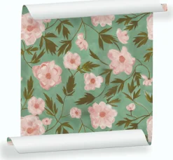 Lé de papier peint fleuri sur fond vert clair Aude - Mues Design