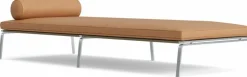 Lit de jour en acier et cuir camel Man - NORR11