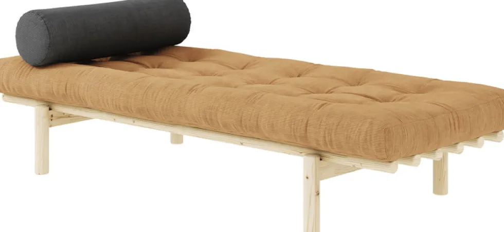 Lit de jour en pin clair et velours côtelé marron fudge Next Daybed - Karup Design
