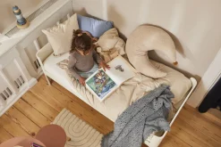 Lit simple pour enfant en bois contreplaqué crème 70x150cm Nova - Flexa