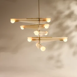 Lustre à 5 niveaux en laiton et verre rose crépuscule Sycamore - Tala