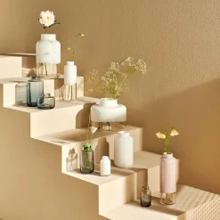 Magnolia Mini Vase Medium Blanc Opal - Nude Glass