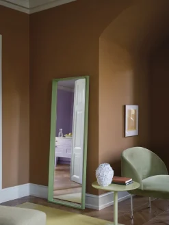 Miroir en bois laqué lila 170x61x5cm Arced - Muuto