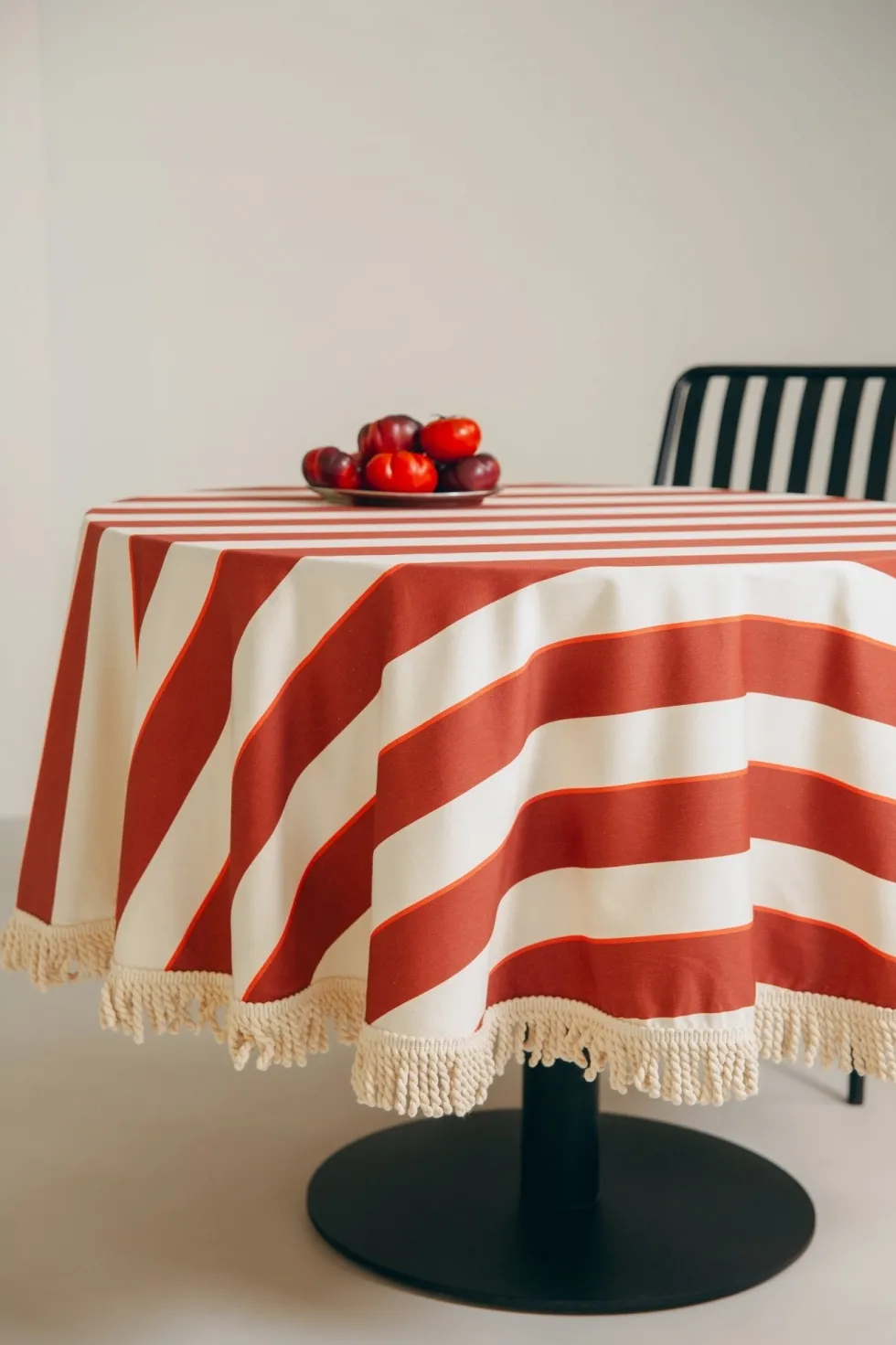 Nappe ronde avec franges en popeline de coton bio à rayures vert 160 cm - Nobodinoz