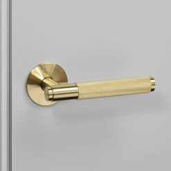 Paire de poignées de porte avec ressort laiton 14,5 cm - Buster+Punch