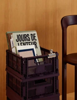 Panier en plastique recyclé bordeaux 26,5 x 34,5 x 14 cm Colour Crate - HAY