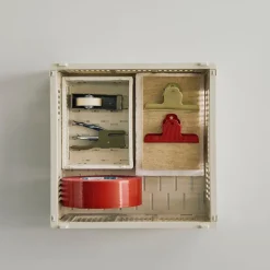 Panier en plastique recyclé gris clair 26,5 x 17 x 10,5 cm Colour Crate - HAY
