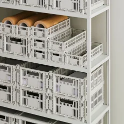 Panier en plastique recyclé gris clair 26,5 x 17 x 10,5 cm Colour Crate - HAY