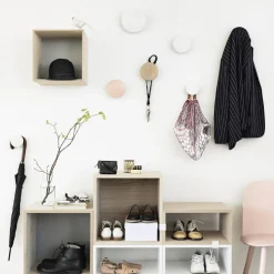 Patère ronde en bois bleu foncé 9 cm The Dots - Muuto