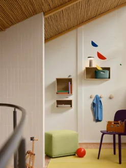 5 Patères rondes en chêne naturel The Dots - Muuto
