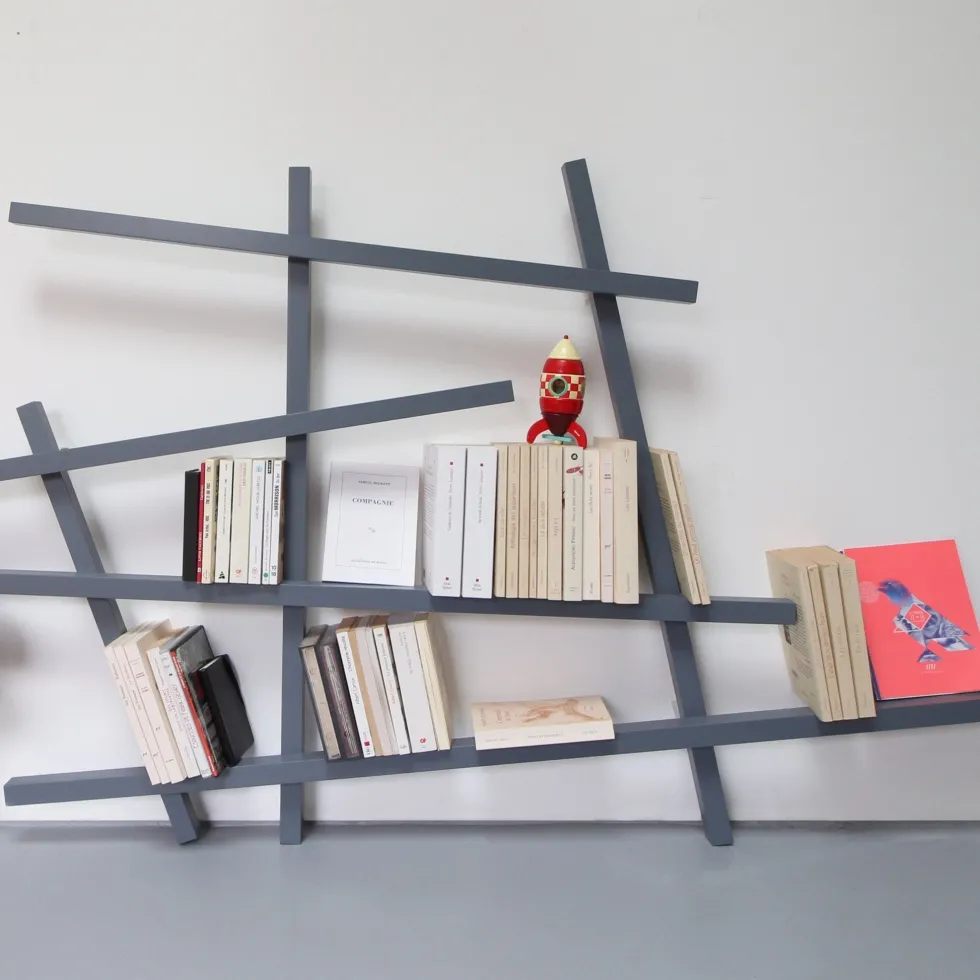Petite bibliothèque en hêtre laqué Gris Madrid Mikado - Compagnie