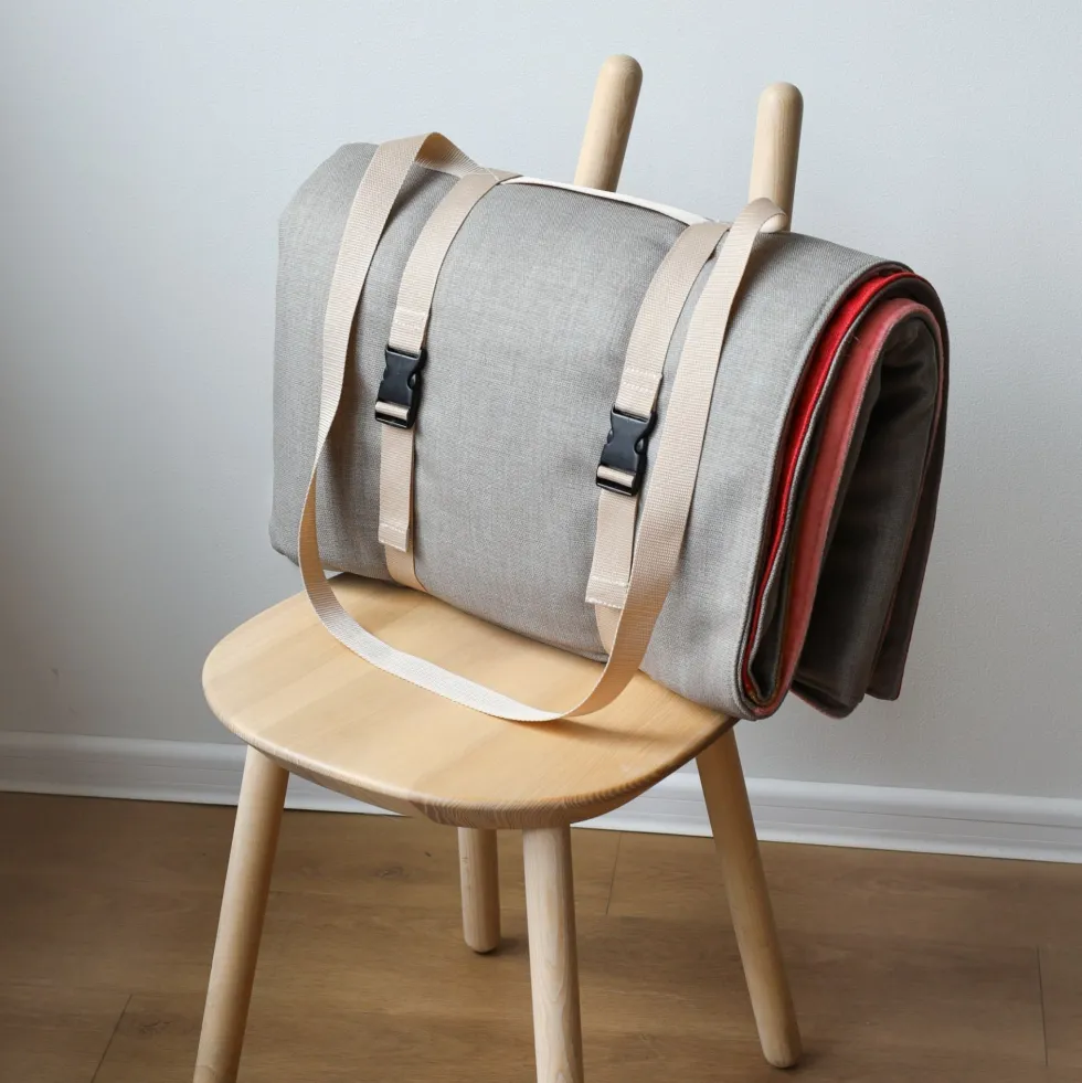 Plaid en textile recyclé rose 195x140cm Klod - EMKO
