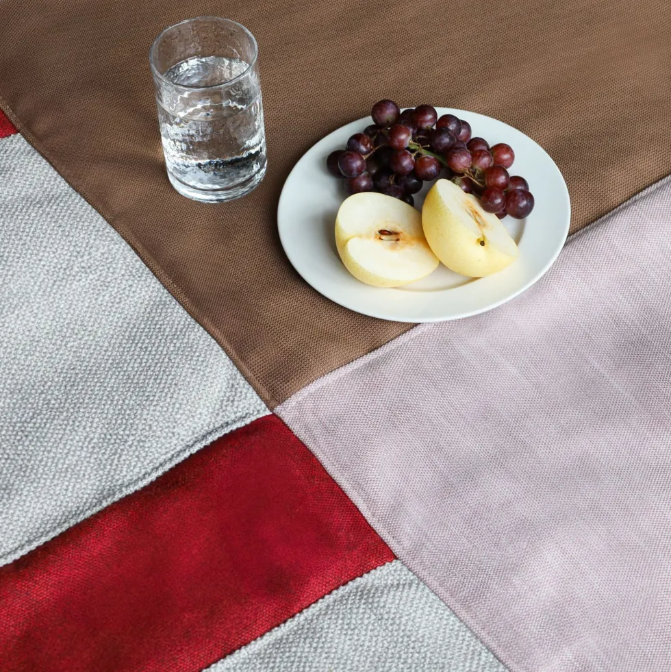 Plaid en textile recyclé rose 195x140cm Klod - EMKO