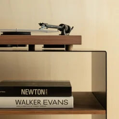 Platine vinyle 33/45tours préamplifiée finition cuir et noyer 35x10,8cm Square CC - La Boite concept