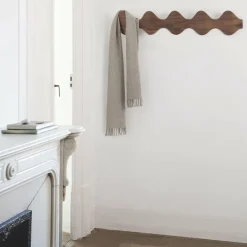 Porte-manteau mural en noyer Ona - Mobles 114