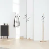 Porte-manteaux en chêne blanchi huilé et acier noir Inner Corners - Gazzda